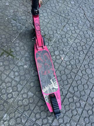 Patinete scooter niña/o y casco