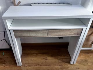 Mesa escritorio blanca y madera