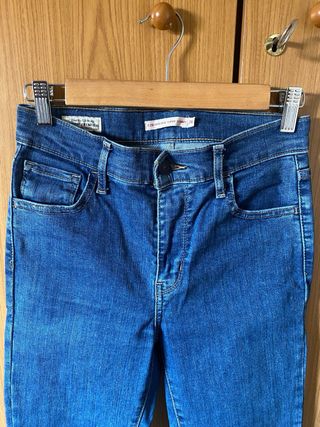 Pantalones vaqueros levis