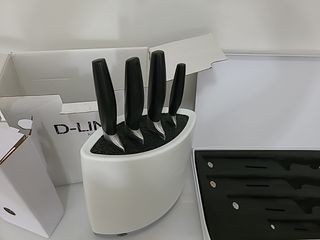 Set Coltelli AMC D-LINE con base e affilalama