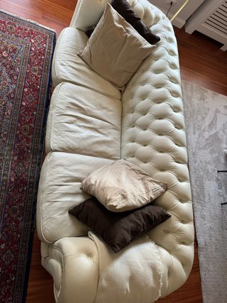 Divano in pelle bianco
