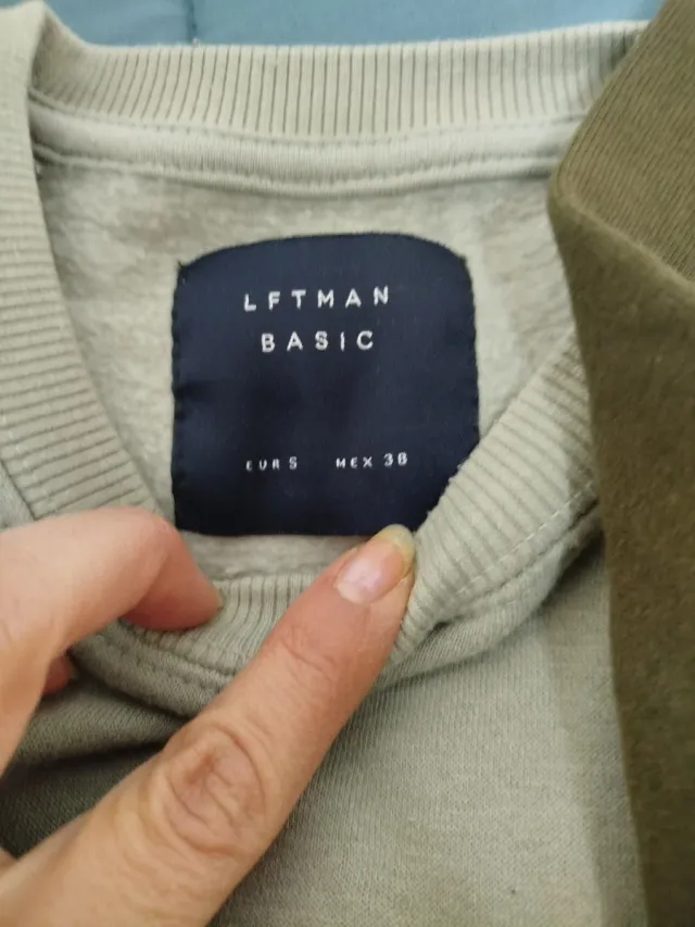 Confezione da 3 maglioni e 3 felpe da uomo Taglia S, e 3 felpe