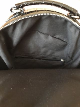 Bolso Mochila Negro Efecto Cocodrilo