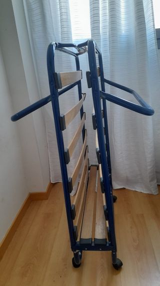 Cama Plegable Metálica con Láminas de Madera