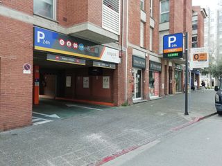 Garaje en alquiler en Eixample Nord – La Devesa en Girona