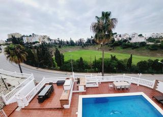 Chalet en venta en Riviera del Sol en Mijas