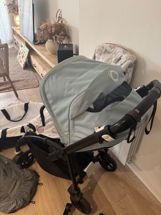 Carrito Bugaboo Bee 5 con capazo y accesorios