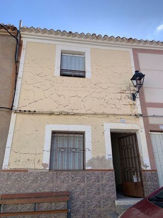Casa adosada en venta en Tobarra