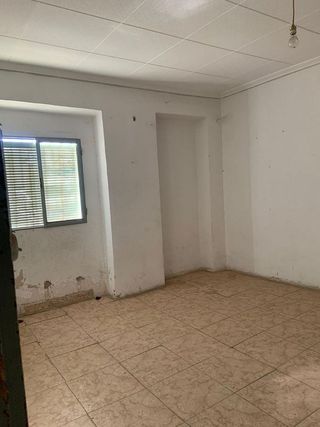 Casa adosada en venta en Tobarra