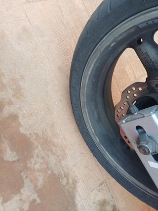 Llanta Trasera+Neumático 2022 honda cb 600 hornet 