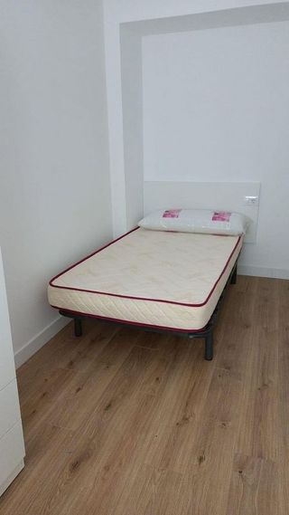Piso en alquiler en Os Mallos - San Cristóbal en Coruña (A)