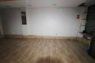 Local comercial en alquiler en Universidad en Ciudad Real