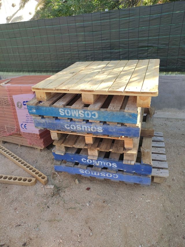 Palet Europeo 100 x 120 Sólo los vendo. En persona