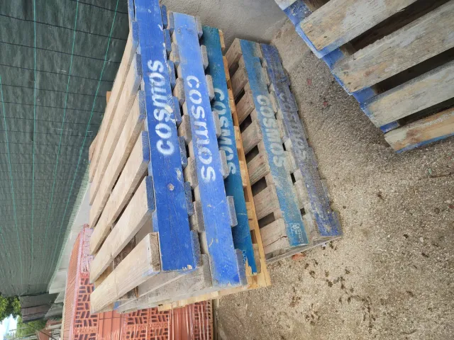 Palet Europeo 100 x 120 Sólo los vendo. En persona