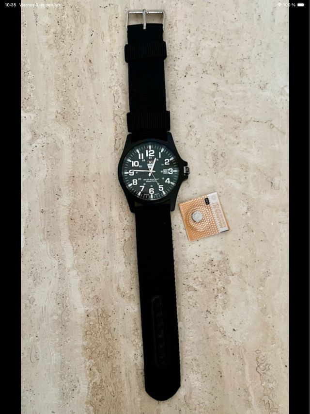 Reloj XI Cuarzo estilo militar.