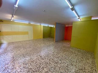 Local comercial en venta en Universidad en Ciudad Real