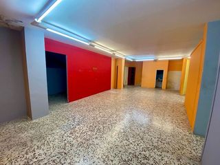 Local comercial en venta en Universidad en Ciudad Real
