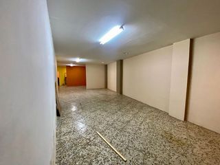 Local comercial en venta en Universidad en Ciudad Real