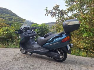 Suzuki Burgman 650 Scooter