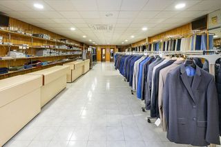 Local comercial en venta en Barrio de Zaidín en Granada
