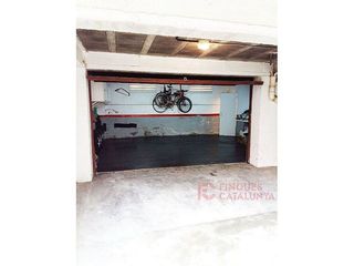 Garaje en venta en Domeny - Fontajau - Taialà en Girona