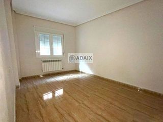 Casa pareada en venta en Tomelloso