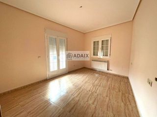 Casa pareada en venta en Tomelloso
