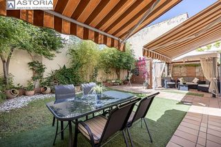 Chalet en venta en Pajaritos - Plaza de Toros en Granada