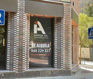 Local comercial en alquiler en Ensanche en Pamplona