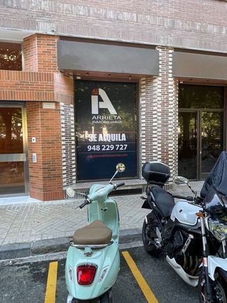 Local comercial en alquiler en Ensanche en Pamplona