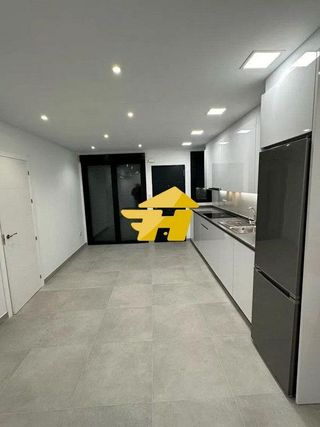 Piso en alquiler en Ciudad Jardín - Zoco en Córdoba