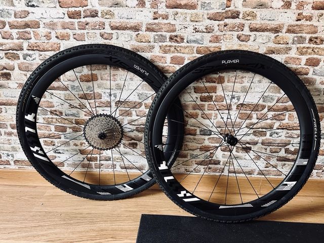 OPORTUNIDAD!!! Llantas SPEEDSIX PLAYER Gravel