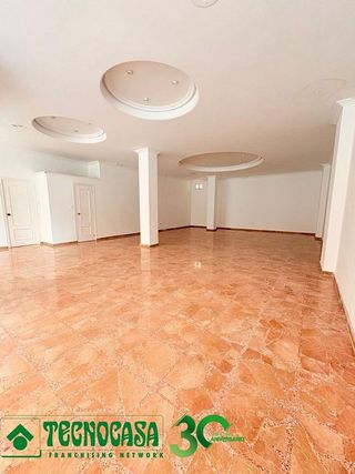 Local comercial en alquiler en Santa Bárbara en Toledo