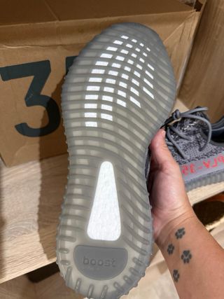 Adidas Yeezy Boost 350 V2 Gris Rojo