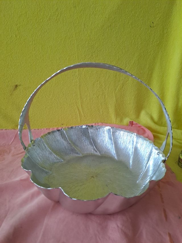 Centrotavola in metallo argentato