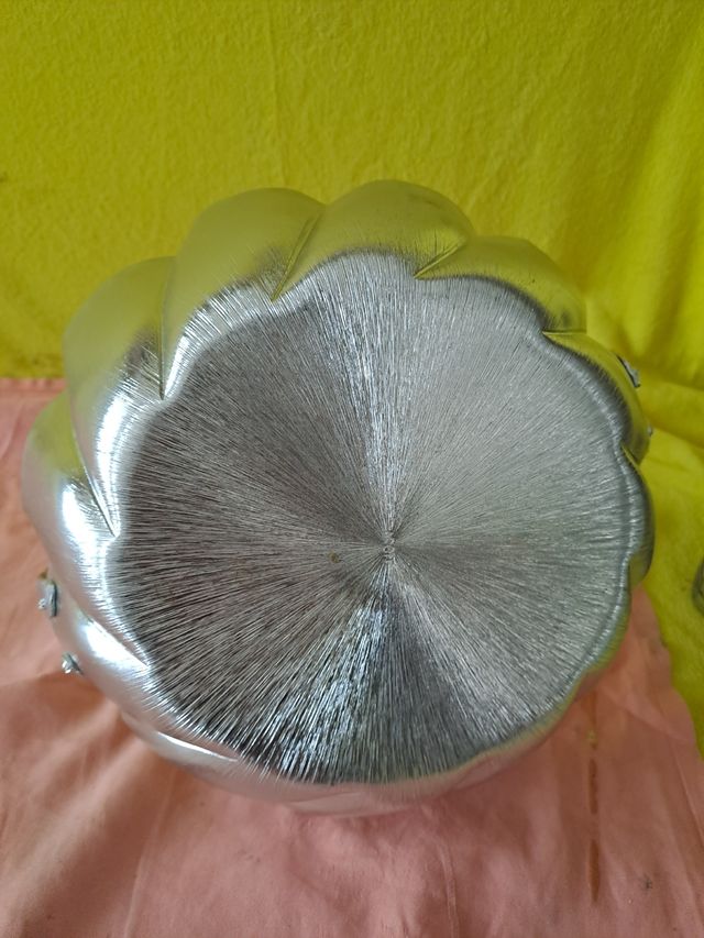 Centrotavola in metallo argentato