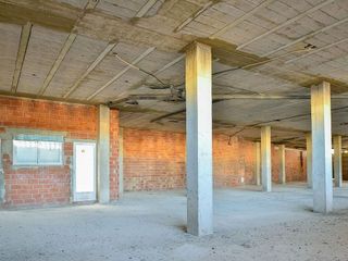 Local comercial en venta en Mengíbar