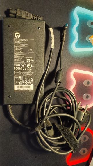 Cargador HP 150W