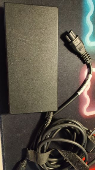 Cargador HP 150W