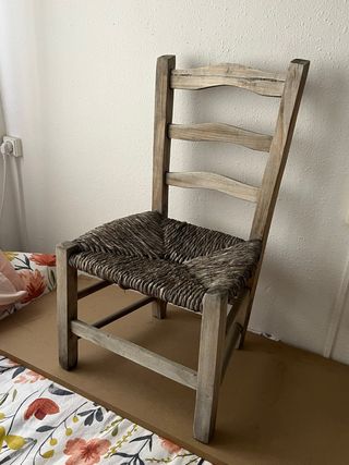 Silla decorativa rústica madera y mimbre