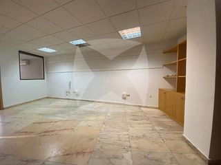 Oficina en alquiler en Huerta Rosales - Valdepasillas en Badajoz