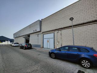 Nave industrial en alquiler en Gelves