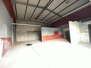 Nave industrial en alquiler en Gelves