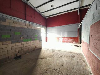 Nave industrial en alquiler en Gelves