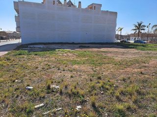 Terreno en venta en Alginet