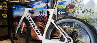 Bicicleta Merida Bahrain Victorious