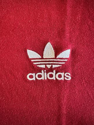 Camiseta corta Adidas roja/blanca talla XS