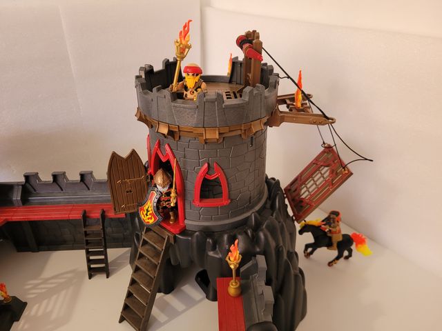 Fortaleza de los Bandidos de Burnham de Playmobil de segunda mano