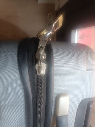 Maleta Dunlop Grande Rígida 2 Ruedas