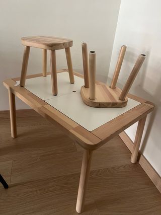 Mesa y 2 Taburetes IKEA Niños